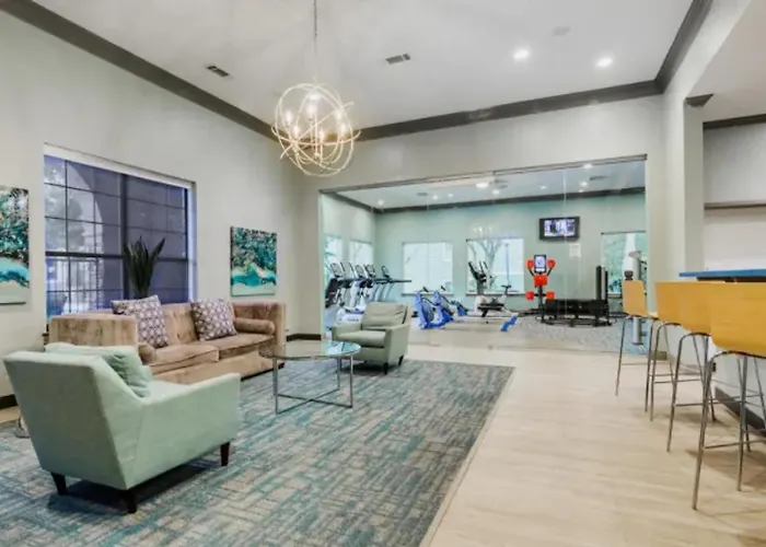 Landing Incredible 1bd Game Clubhouse Apartment