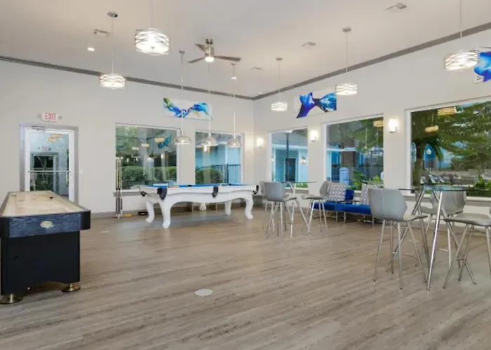Landing Incredible 1bd Game Clubhouse Tallahassee