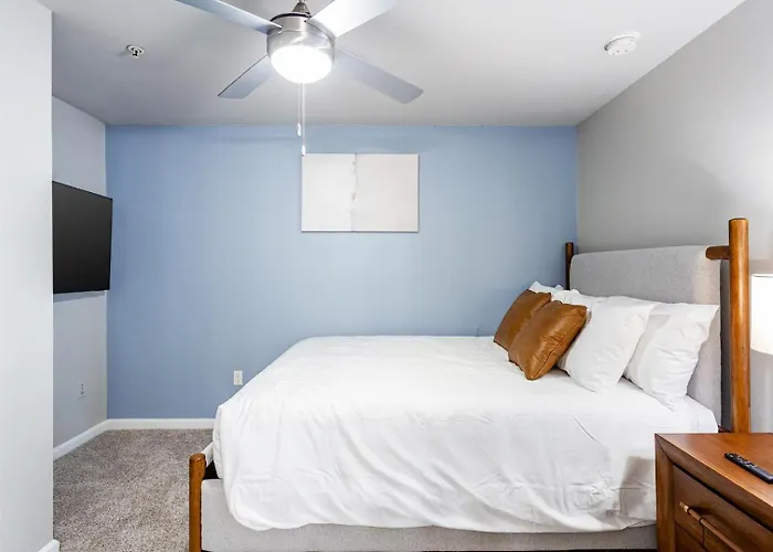 Landing Incredible 1bd Game Clubhouse * Tallahassee