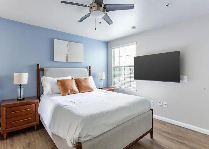Landing Incredible 1bd Game Clubhouse Apartment *