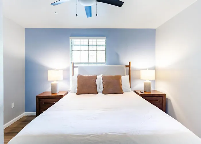 Landing Incredible 1bd Game Clubhouse Apartment *